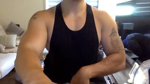 jamesmo820913 online show from October 3, 5:01 am