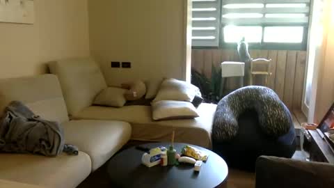 jamesmo820913 online show from October 11, 2:26 am