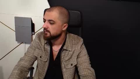 JamesMyers online show from September 22, 4:01 am