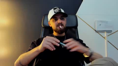 JamesMyers online show from January 2, 6:18 am