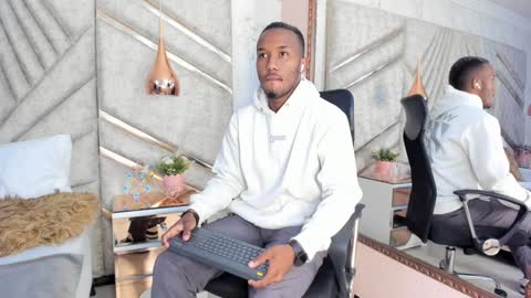 James  online show from January 10, 12:04 pm