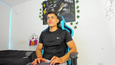 Jamess hott online show from January 23, 11:05 pm