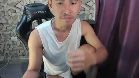 jamesthebigcockxxx online show from September 19, 2:34 am