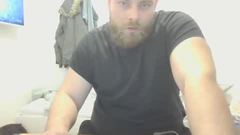 Snapshot of januszcygan chatting on October 21, 6:33 pm januszcygan online show from October 21, 6:33 pm
