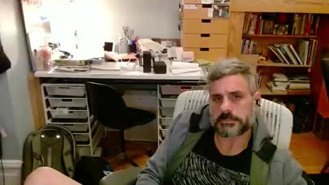 jareth_returns online show from November 3, 2:37 am