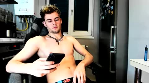 Snapshot of jason_marz chatting on January 15, 2:38 am JasoN online show from January 15, 2:38 am