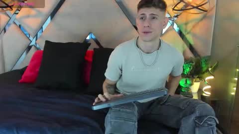 JASPER JONES online show from February 4, 2:12 pm