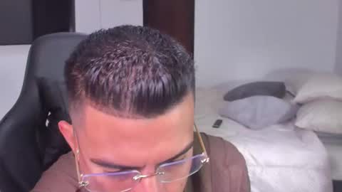 JBrooksXx online show from January 10, 5:02 pm