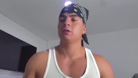 JBrooksXx online show from March 2, 11:17 pm