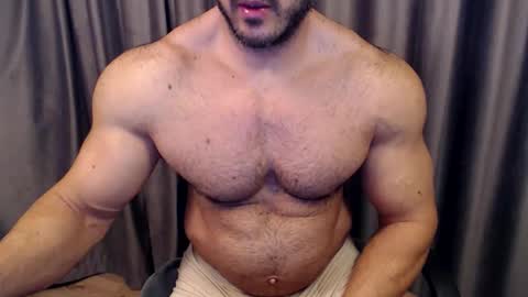 Snapshot of jasphermscl chatting on October 26, 2:57 am JaspherMscl online show from October 26, 2:57 am