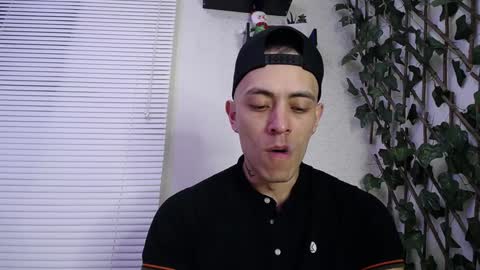 JKing  online show from December 10, 5:07 am