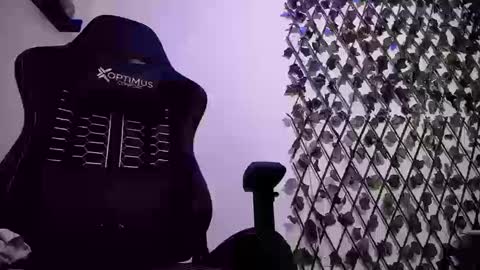 JKing  online show from March 11, 1:45 am