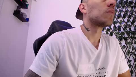 JKing  online show from March 3, 2:13 pm