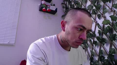 JKing  online show from December 17, 3:39 pm