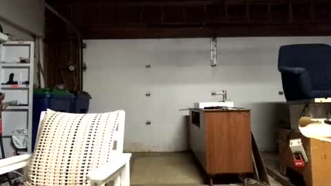 Snapshot of jawssharkparty chatting on October 3, 5:56 am Jaws  online show from October 3, 5:56 am