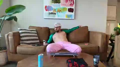 Snapshot of jaxxxspade chatting on February 26, 9:25 pm Jaxxx Spade online show from February 26, 9:25 pm