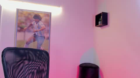 Jay Alvarrez online show from December 19, 6:38 pm