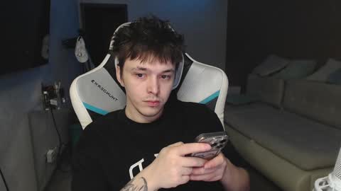 Jayce online show from February 7, 6:45 pm