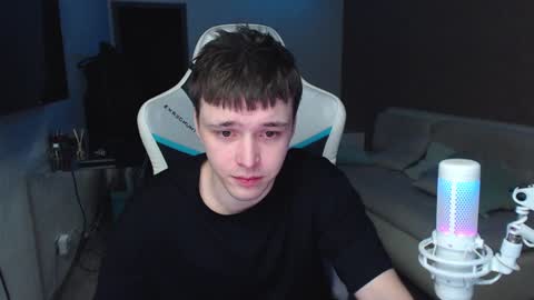 Jayce online show from December 18, 4:49 pm