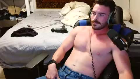 Snapshot of jaypipeahoe chatting on October 25, 1:40 am jaypipeahoe online show from October 25, 1:40 am
