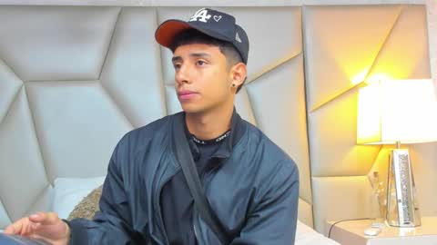 jaze_bradley online show from March 10, 11:23 am