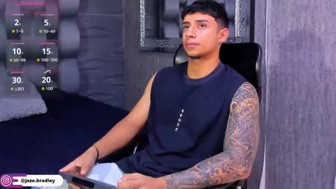 jaze_bradley online show from October 8, 11:36 am