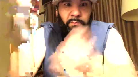 jblumoon2000 online show from February 3, 3:31 am