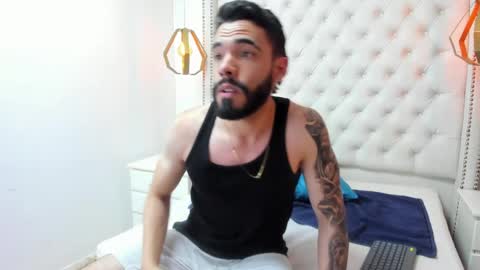 JEAN online show from April 15, 9:04 pm