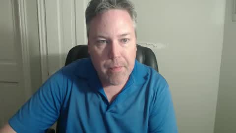 Snapshot of jeb5150 chatting on November 2, 12:15 am JE online show from November 2, 12:15 am