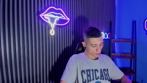 Jeff  online show from December 13, 11:39 pm