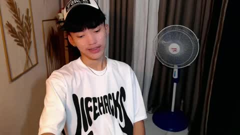 jemart_urnaughtboy online show from July 15, 10:55 am