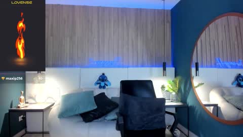 Jeremy online show from March 3, 10:38 pm