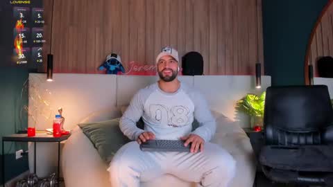 Jeremy online show from February 21, 9:54 pm