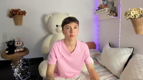 jero independent model online show from March 2, 11:34 pm