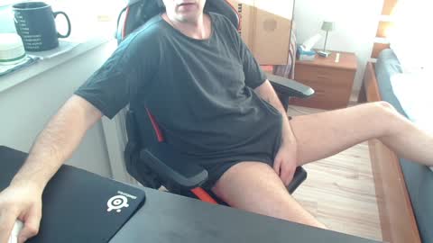 Boy likes daddies online show from January 13, 12:45 pm