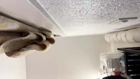 Hungjessy online show from January 31, 5:19 am