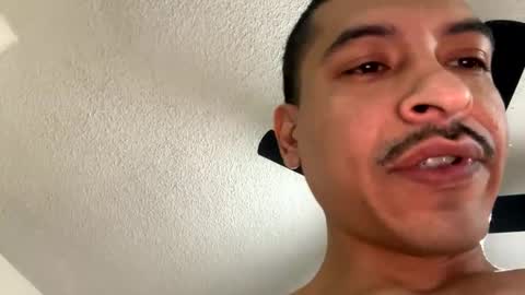 Hungjessy online show from January 21, 6:00 pm