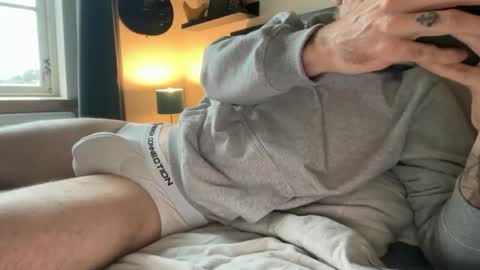 James online show from November 4, 9:54 am