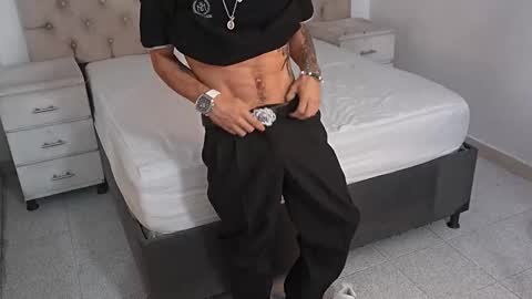 jhoanleandro online show from February 10, 5:56 am