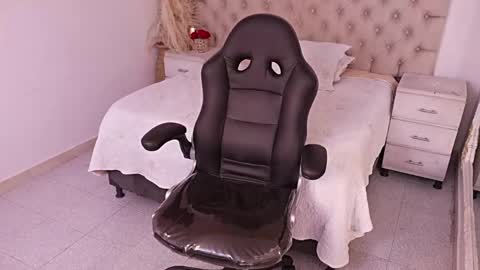 jhoanleandro online show from March 22, 8:30 am