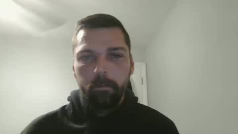 jholls online show from January 12, 11:47 pm