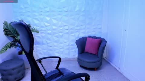 John Bear.... online show from January 30, 11:11 am