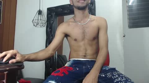 jhon_malo online show from February 15, 5:19 am