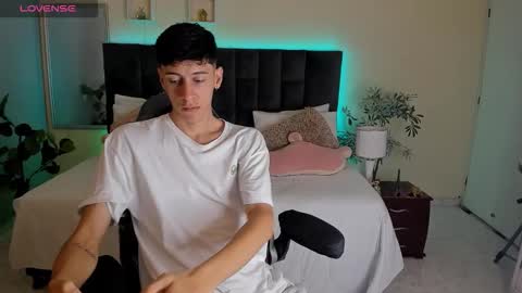 Jhon online show from November 24, 12:28 pm