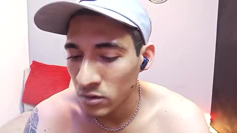 jhonny_thes28 online show from December 23, 2:31 am