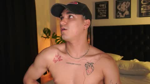 Jhonny  online show from September 10, 2:43 am