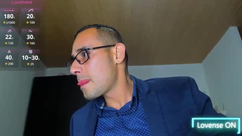 Snapshot of jhonyalzate chatting on October 23, 2:37 am Jhony Alzate online show from October 23, 2:37 am