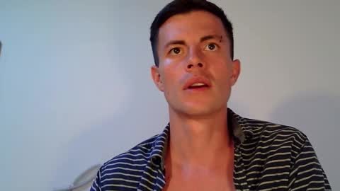   online show from February 8, 11:20 pm