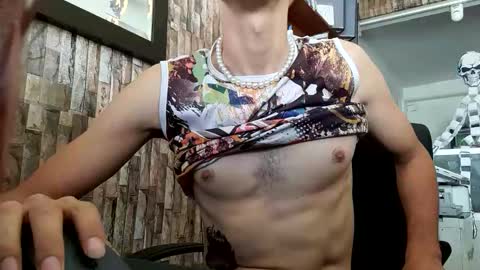 Snapshot of jhosuamoore chatting on October 18, 2:22 pm Jhosuamoore  online show from October 18, 2:22 pm