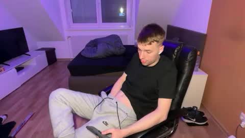 Jimmy online show from April 20, 4:09 pm